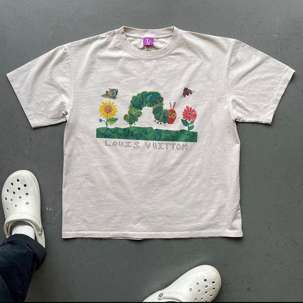 NWT Mega Yacht Graphic T Shirt